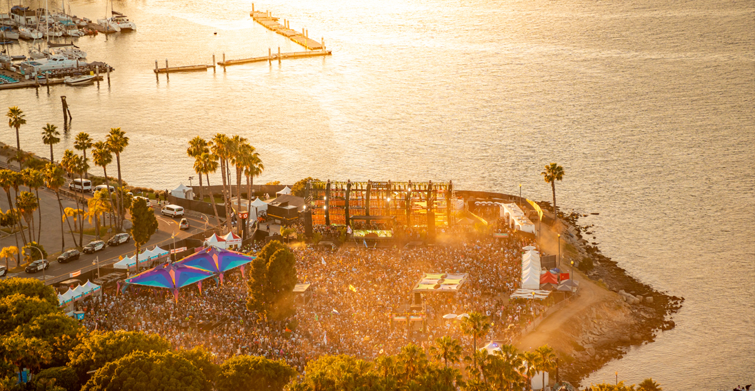 Escape LA traffic with a scenic helicopter ride to Day Trip Festival