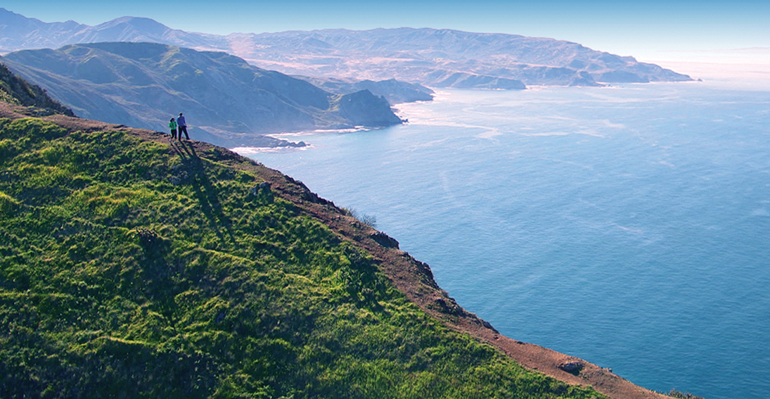 Catalina helicopter tours with guided access to hiking trails